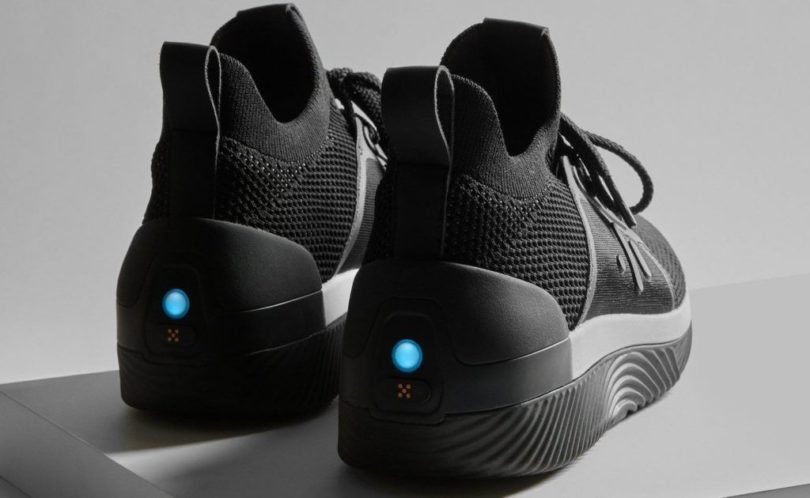从头到脚感受VR：DropLabs更新版EP 01 Triple Black音频触觉运动鞋发布