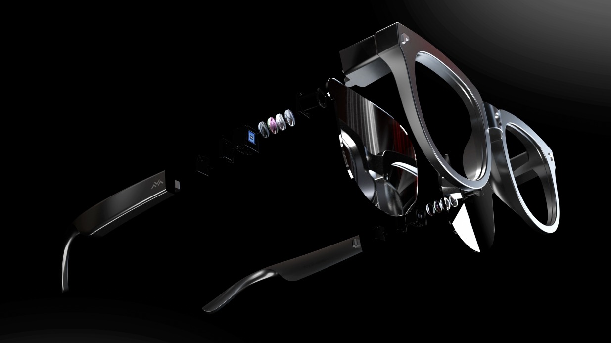 【首发】雷鸟创新发布首款双目全彩 MicroLED 光波导 AR 眼镜，支持拍照、翻译、智能控联