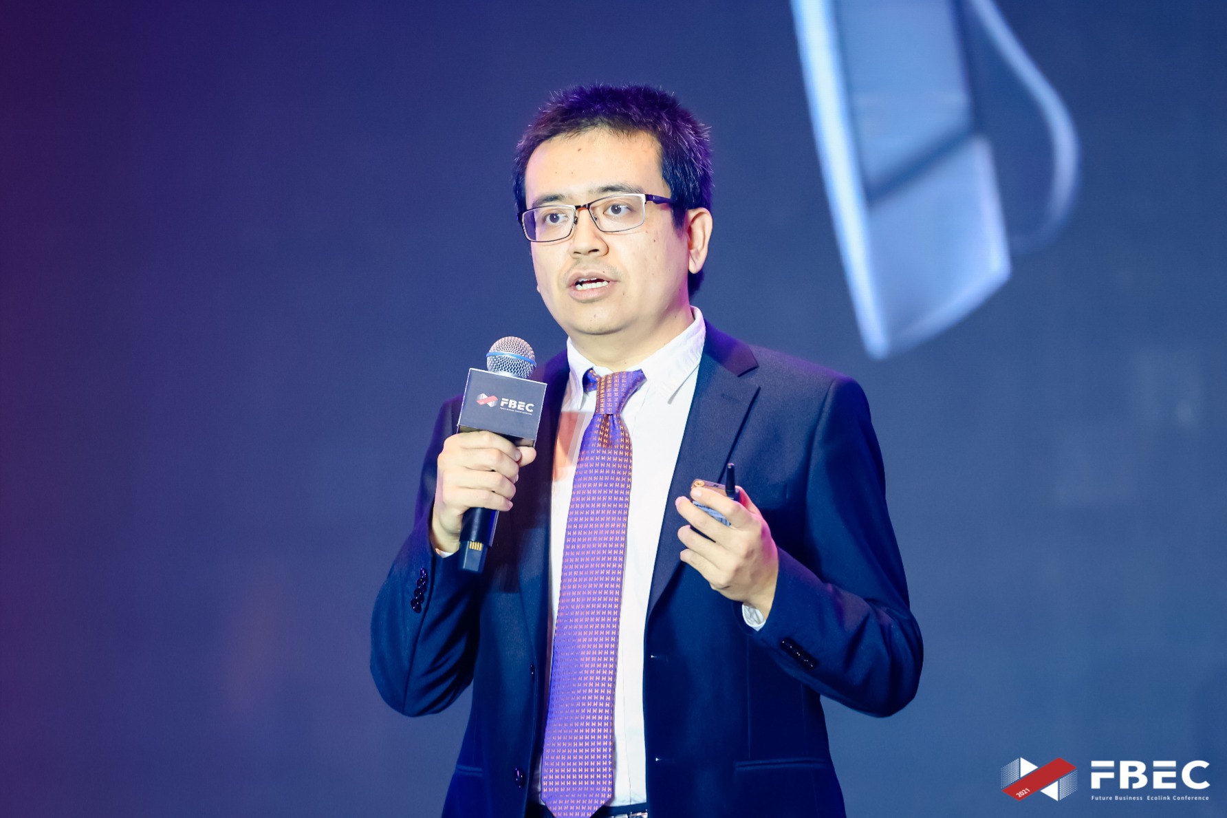 fbec2021 | em3 联合创始人&cto宋磊:vr设备承载的不仅是游戏,而是