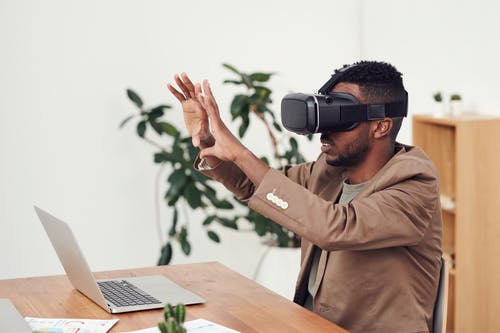 克服VR眩晕的八个技巧