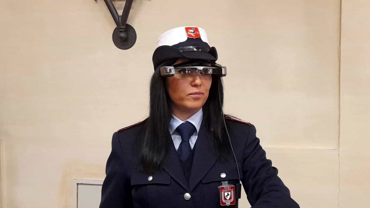 意大利地方交警计划使用AR眼镜进行交通执法