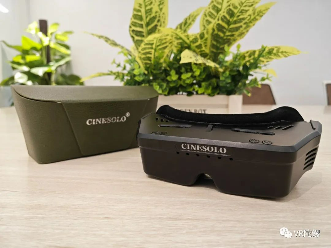 评测丨CINESOLO V1：不到200g的820英寸巨幕VR观影头显体验如何？