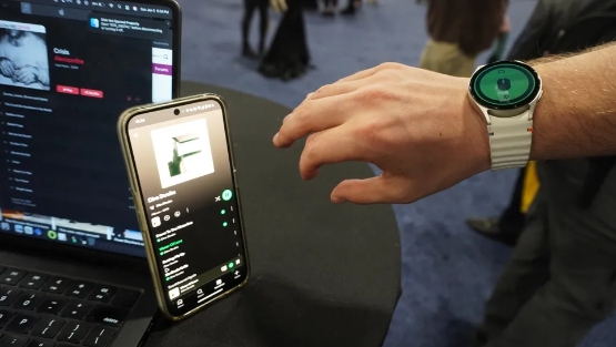 【CES2025】WowMouse应用亮相，可用Apple Watch手势控制Mac设备