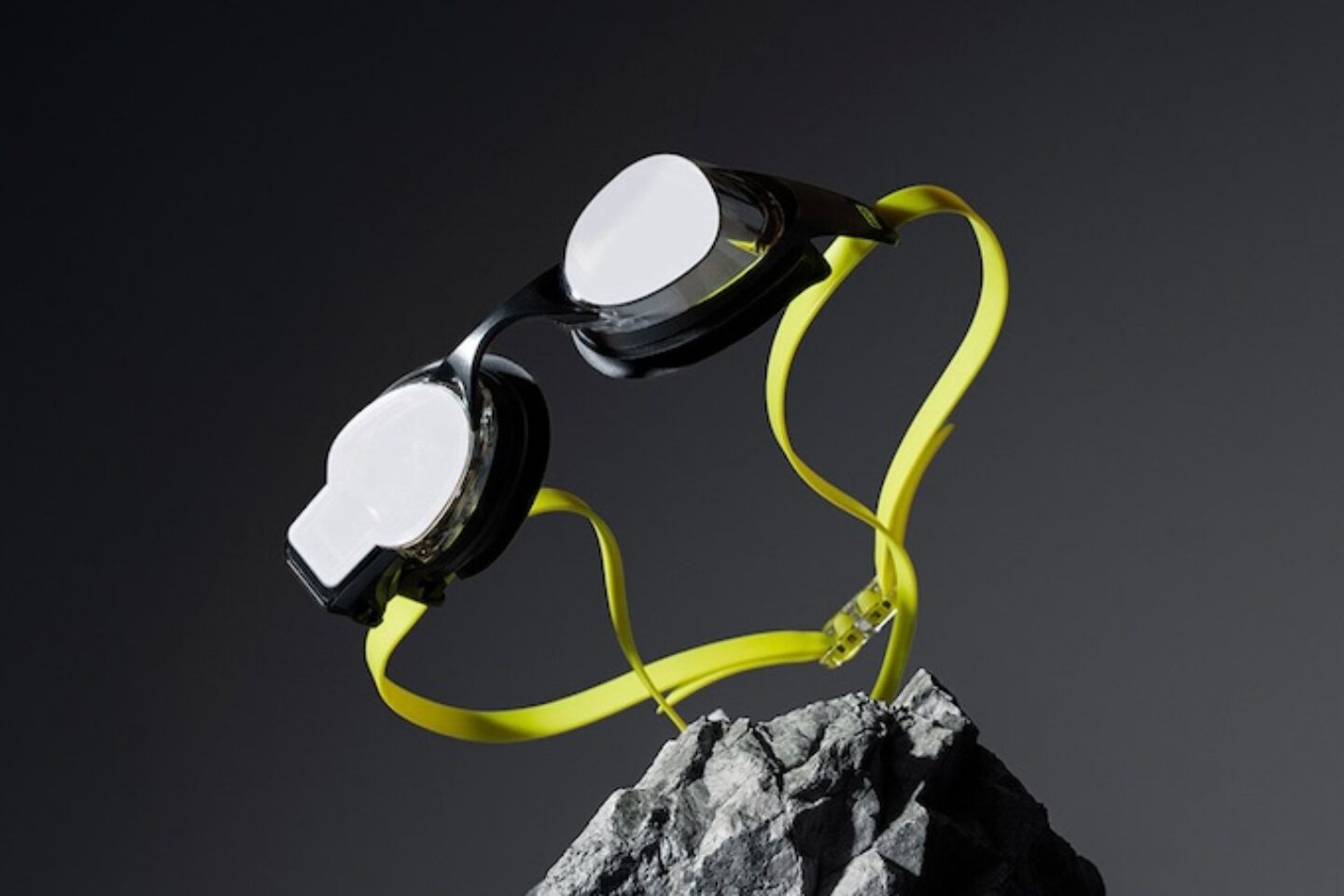 售价329美元，Form宣布AR游泳眼镜Smart Swim 2 Pro