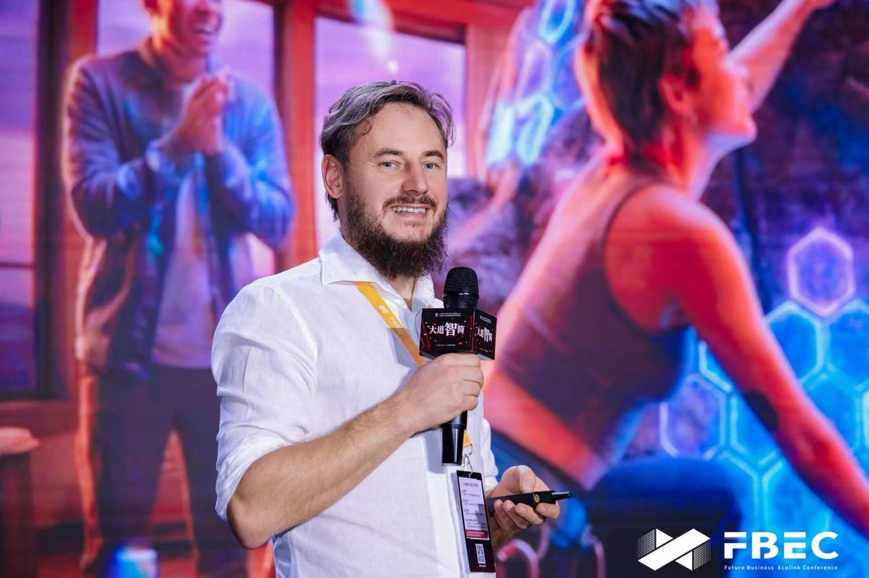 FBEC2025 | DeoVR Ivan Varko：下一代空间计算与沉浸式内容生态