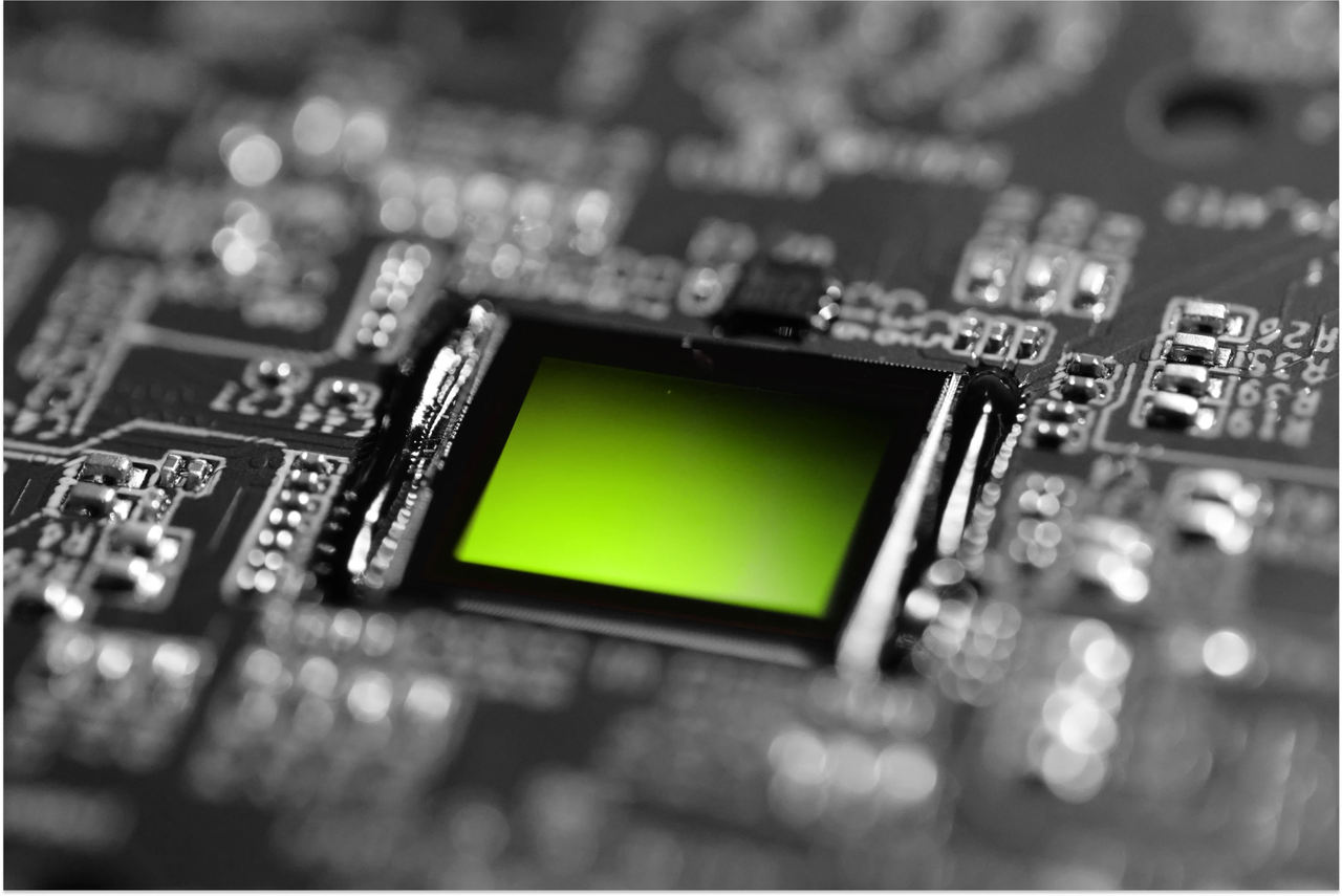 AI眼镜浪潮下的「芯片」热