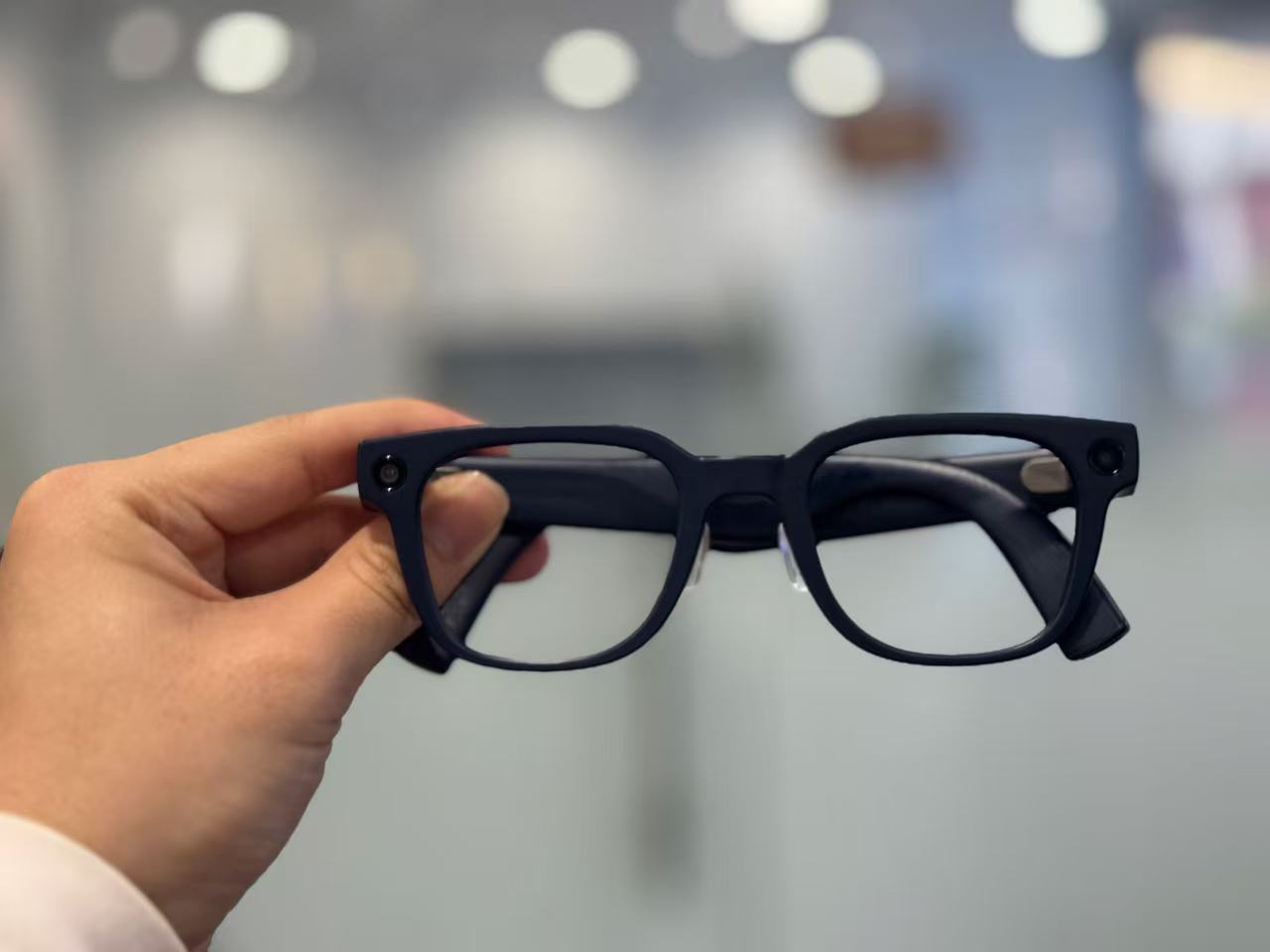 首推AI眼镜“模块化”设计，玄景M6的背后技术与商业哲学