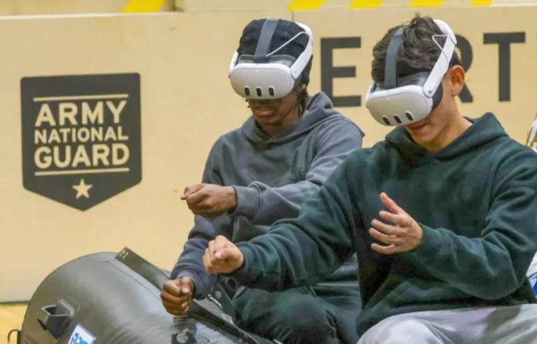 美国陆军国民警卫队将MR灾害模拟系统引入高中校园