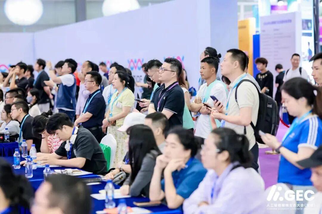 AI眼镜“第一城”争夺战，深圳亮出产业化组合拳 摘要：我国AI眼镜产业正式驶入高质量发展快车道