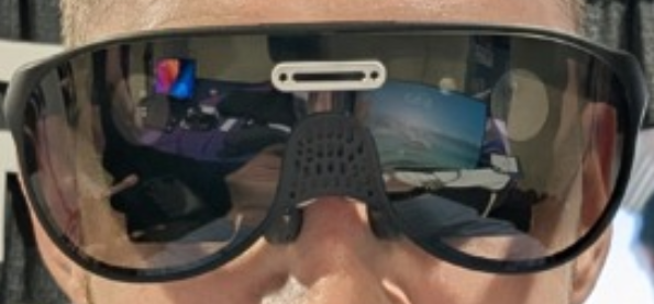 Unseen Reality发布93克URXR One混合现实眼镜，亮相AWE 2026